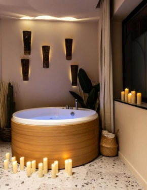 Love Room Strasbourg, Suite Ibiza, Évasion Romantique et Sensuelle